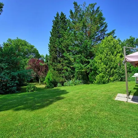 Silvia Villa San Giustino Valdarno